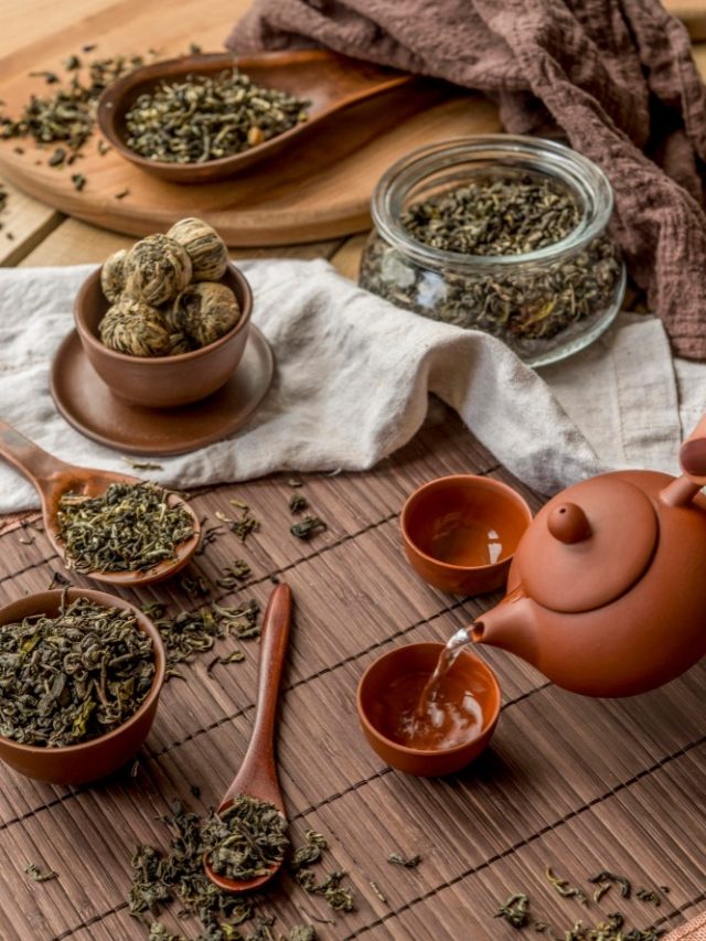 5 Ingredients to Boost Your Tea’s Medicinal Value